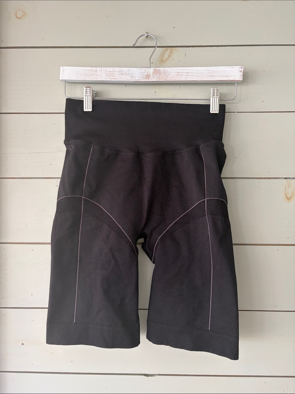 TNA Atmosphere High-Rise Bike Shorts (M/L) 🖤